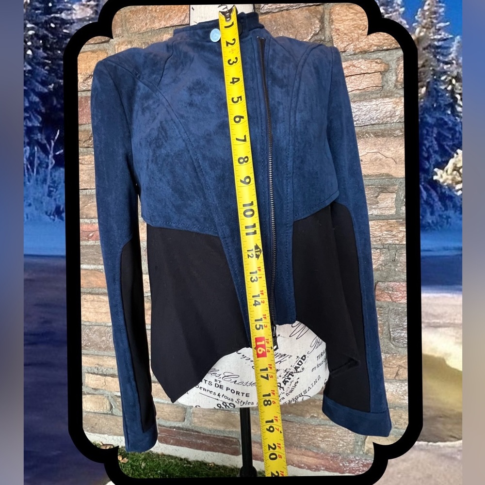 BCBGMAXAZARIA Jacket - Picture 11 of 13